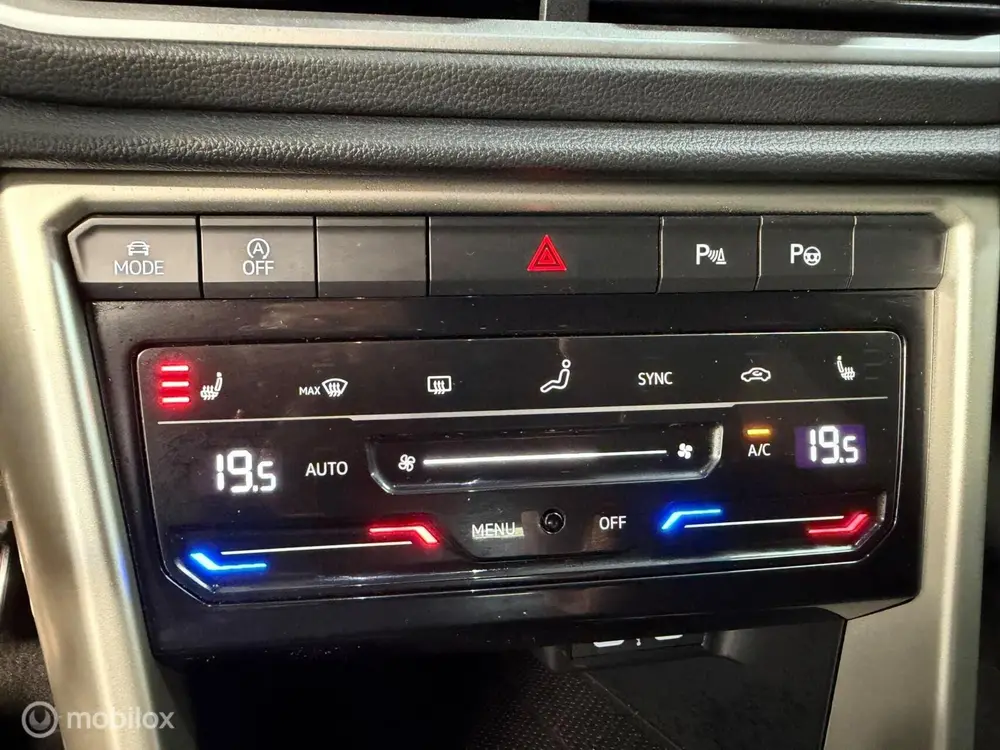 Volkswagen T-Roc 1.5 TSI MOVE Edition|Camera|Carplay|IQ Ligh uit 2024, foto 20