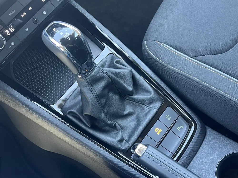 Skoda Scala 1.0 TSI DSG Automaat Selection uit 2025, foto 19