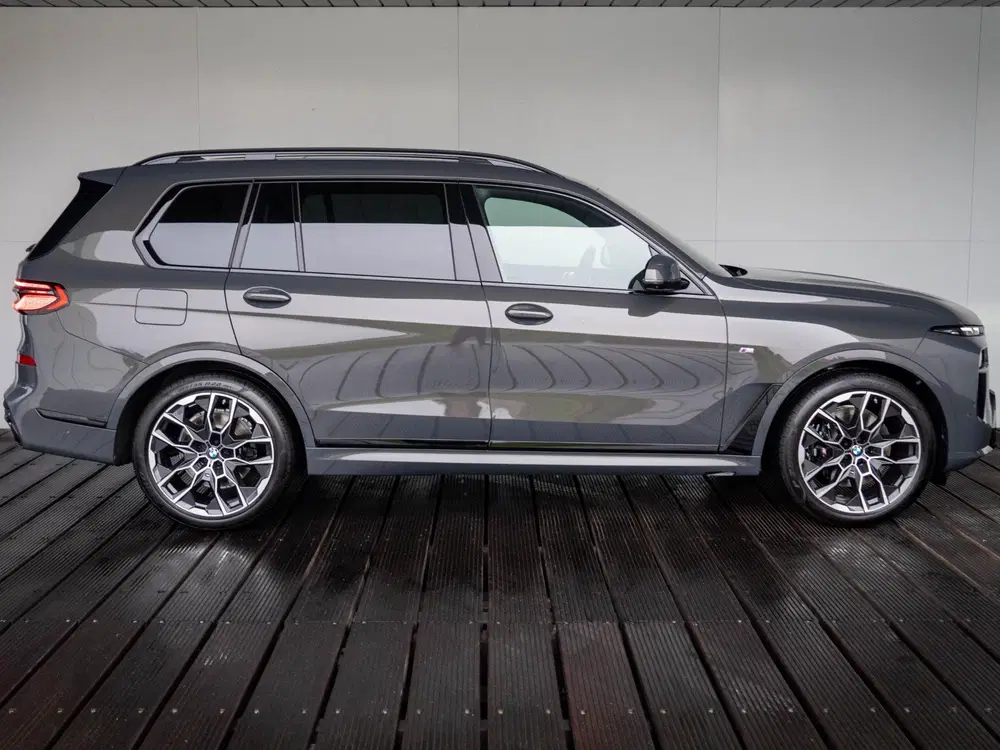 BMW X7 xDrive40i uit 2026, foto 4