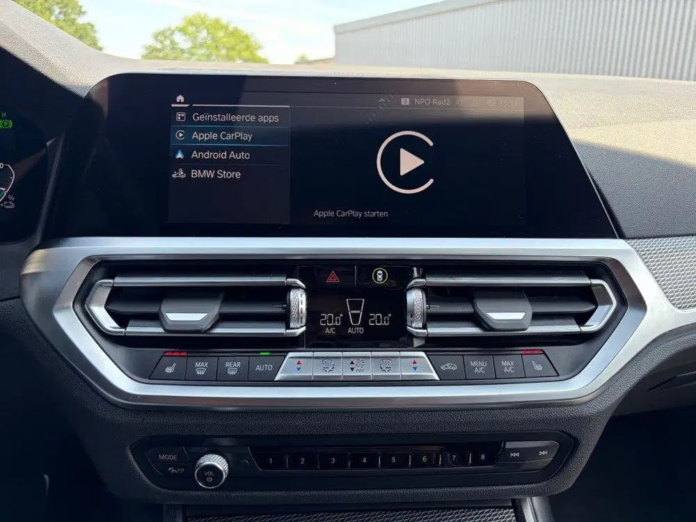 BMW 3-serie Touring 330e xDrive M Sport 50 Jahre Pano uit 2022, foto 10