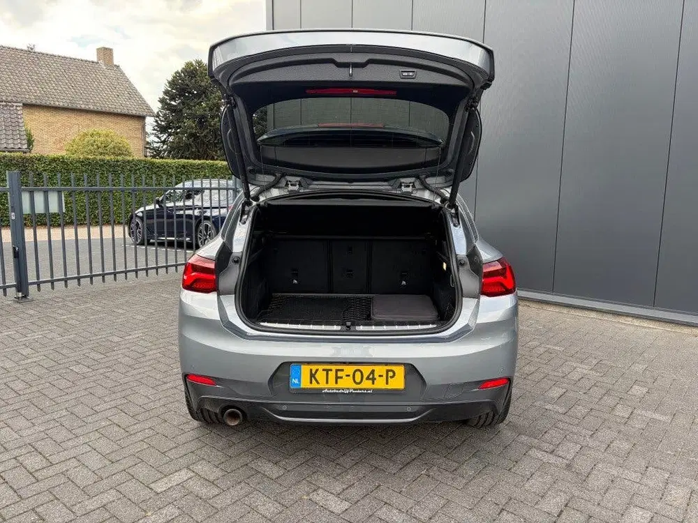 BMW X2 xDrive25e M Sport Pano ACC HUD Camera LED uit 2021, foto 15