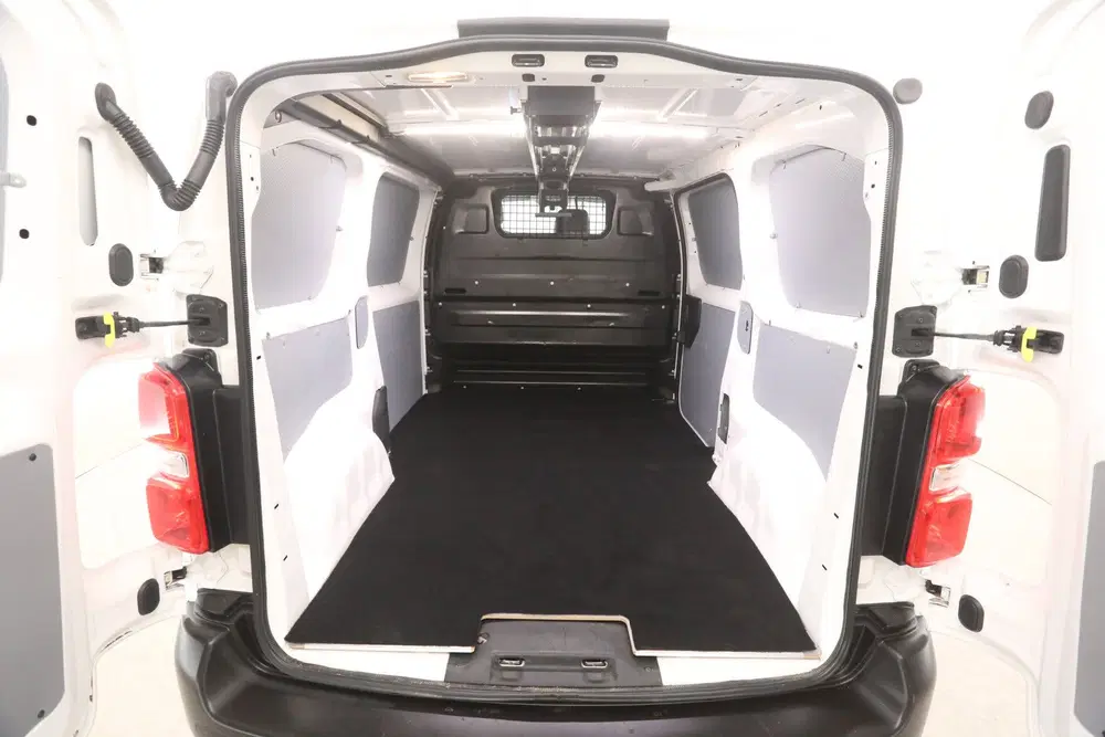 Opel Vivaro Citroen e-Jumpy 75 kWh L2H1 uit 2021, foto 3