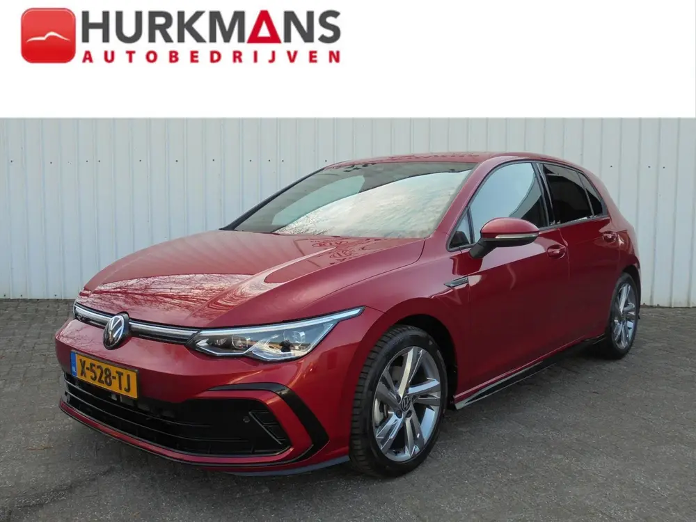 Volkswagen Golf 1.5 eTSI 130PK AUTOMAAT R-LINE BUSINESS NL-A uit 2024
