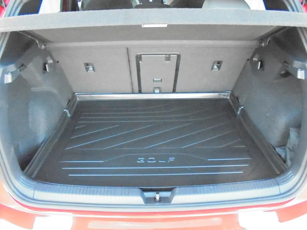 Volkswagen Golf 1.5 eTSI 130PK AUTOMAAT R-LINE BUSINESS NL-A uit 2024, foto 10
