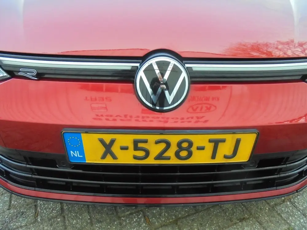 Volkswagen Golf 1.5 eTSI 130PK AUTOMAAT R-LINE BUSINESS NL-A uit 2024, foto 14