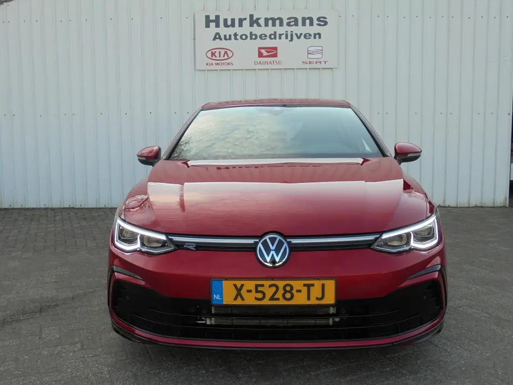 Volkswagen Golf 1.5 eTSI 130PK AUTOMAAT R-LINE BUSINESS NL-A uit 2024, foto 2