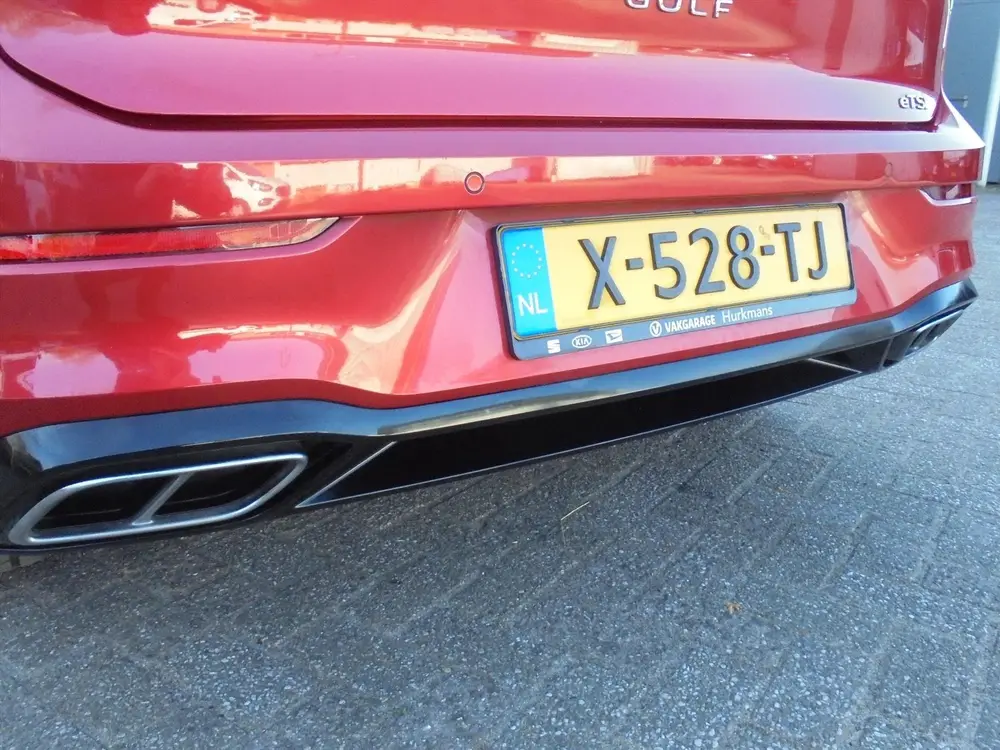 Volkswagen Golf 1.5 eTSI 130PK AUTOMAAT R-LINE BUSINESS NL-A uit 2024, foto 9