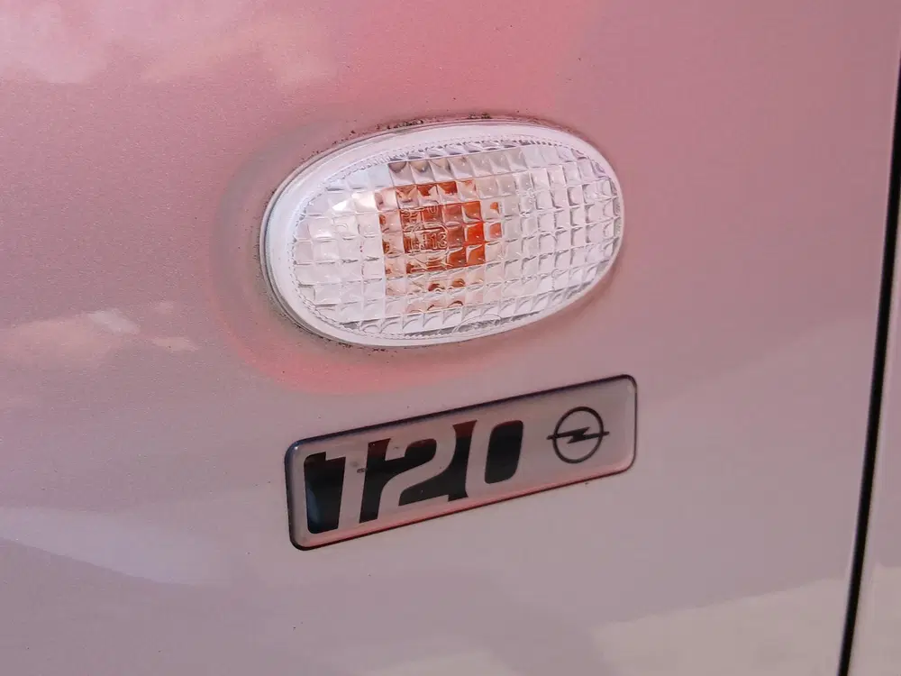 Opel Karl 1.0 ecoFLEX 120 Jaar Edition uit 2019, foto 13