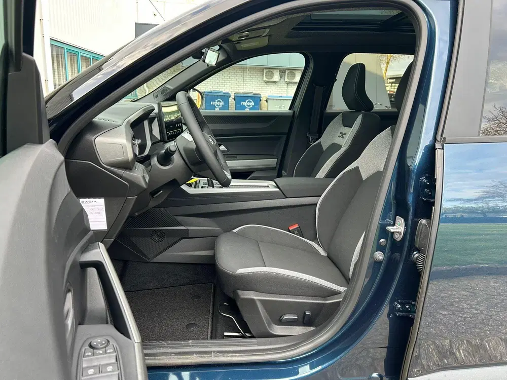 Dacia Bigster 1.8 Hybrid 155 Limited Edition uit 2026, foto 8