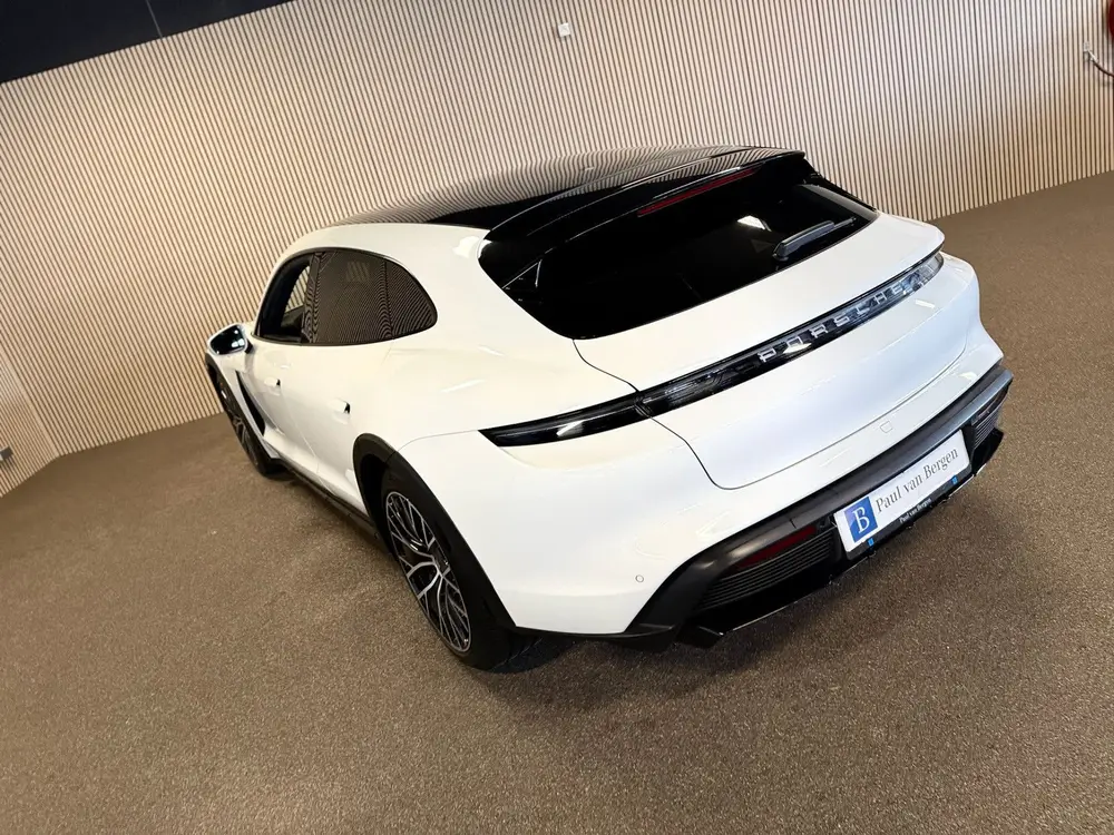 Porsche Taycan 4 93 kWh-SOH 90%-PANORAMA-ADAP. uit 2022, foto 10