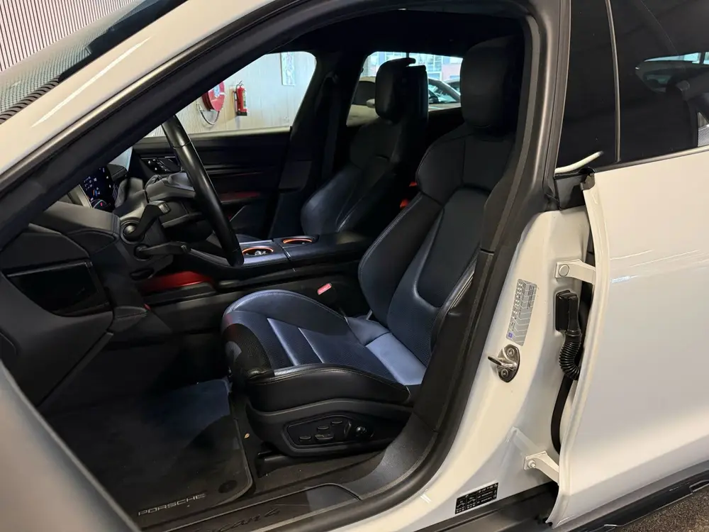 Porsche Taycan 4 93 kWh-SOH 90%-PANORAMA-ADAP. uit 2022, foto 11