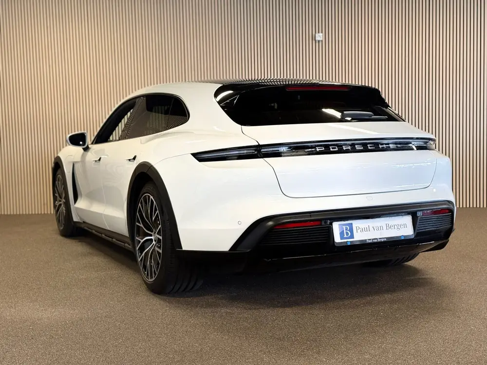 Porsche Taycan 4 93 kWh-SOH 90%-PANORAMA-ADAP. uit 2022, foto 9