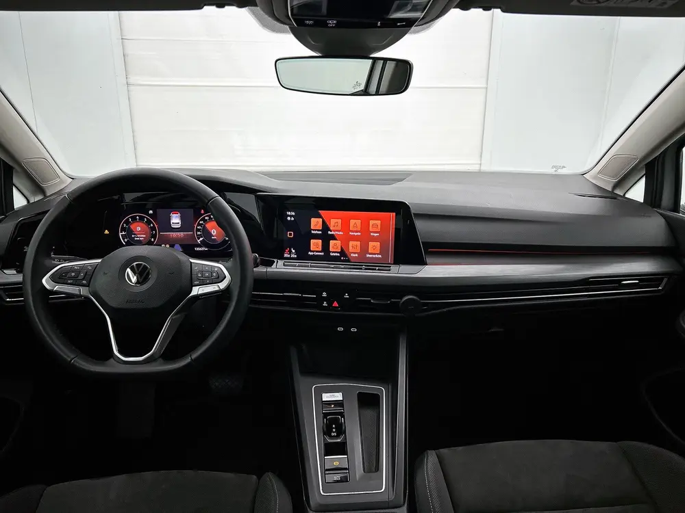 Volkswagen Golf 1.5 eTSI Business+(Goed OnderH, Stoelmassage uit 2021, foto 2