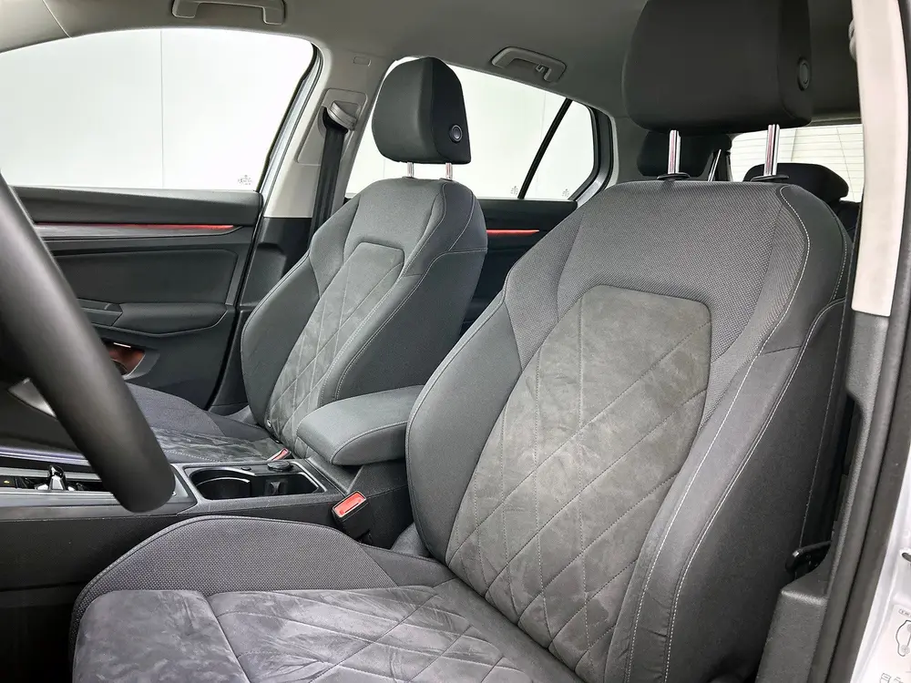 Volkswagen Golf 1.5 eTSI Business+(Goed OnderH, Stoelmassage uit 2021, foto 5