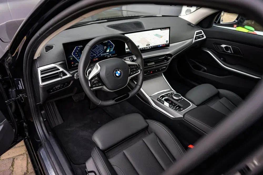 BMW 3-serie 318i High Executive uit 2025, foto 18