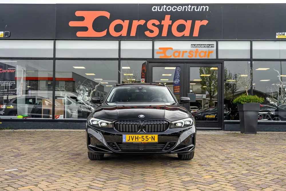 BMW 3-serie 318i High Executive uit 2025, foto 2