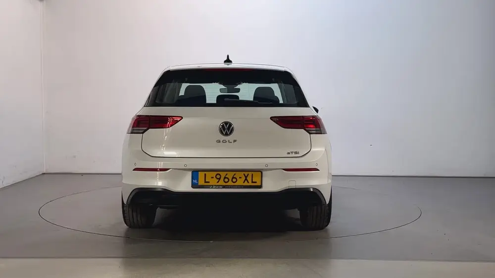 Volkswagen Golf 1.0 eTSI DSG Life Virtual Cockpit Sfeerverli uit 2021, foto 10