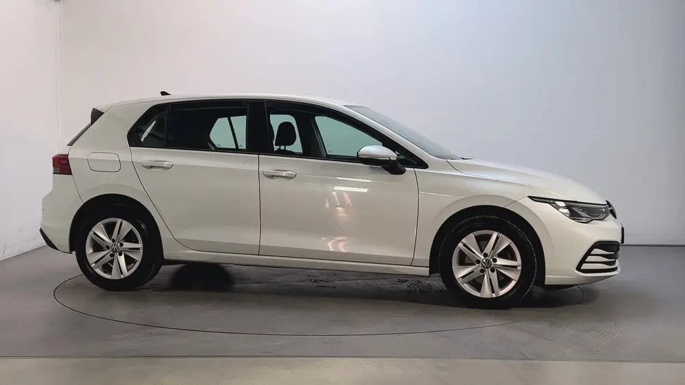Volkswagen Golf 1.0 eTSI DSG Life Virtual Cockpit Sfeerverli uit 2021, foto 12