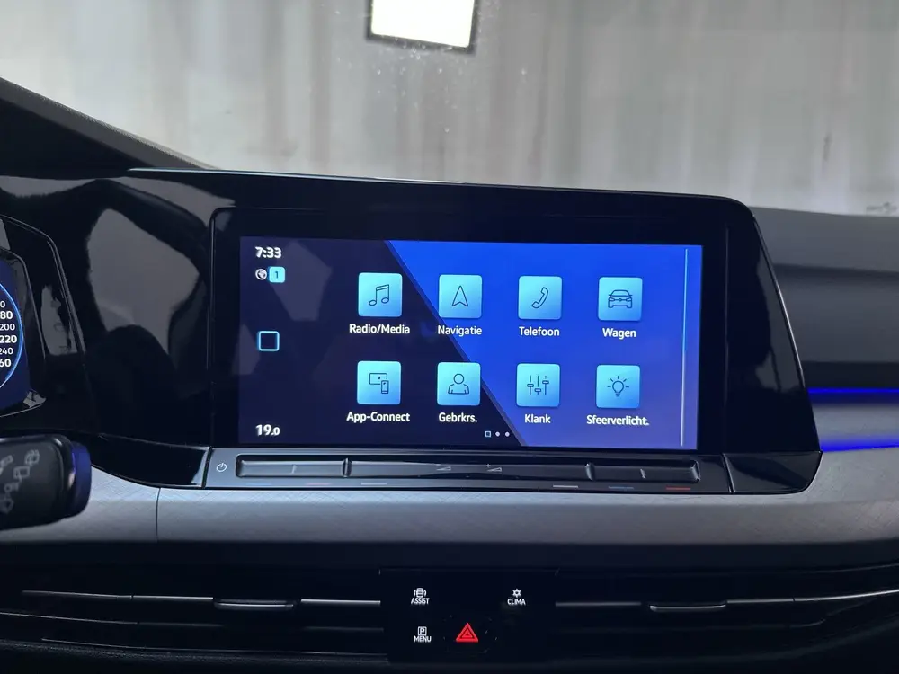 Volkswagen Golf 1.0 eTSI DSG Life Virtual Cockpit Sfeerverli uit 2021, foto 16