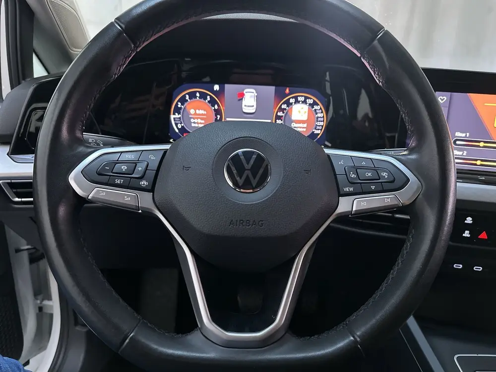 Volkswagen Golf 1.0 eTSI DSG Life Virtual Cockpit Sfeerverli uit 2021, foto 5