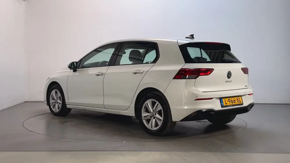 Volkswagen Golf 1.0 eTSI DSG Life Virtual Cockpit Sfeerverli uit 2021, foto 6