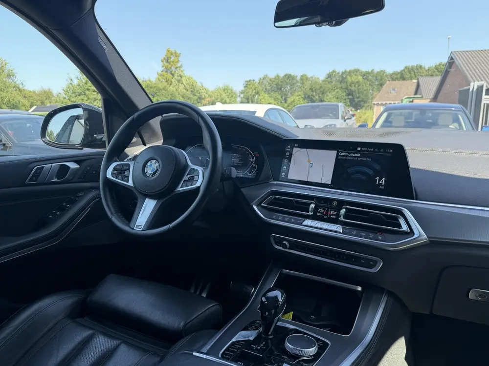 BMW X5 xDrive45e High Executive M-Sport uit 2020, foto 3