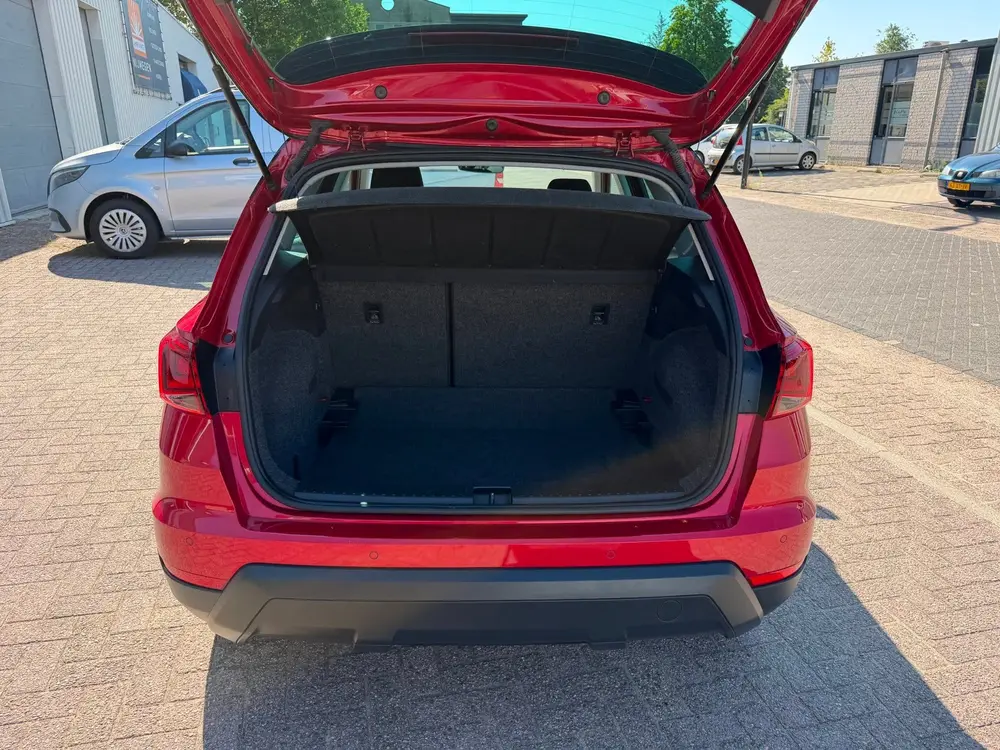 SEAT Arona 1.0 TSI Style Business Intense uit 2019, foto 12