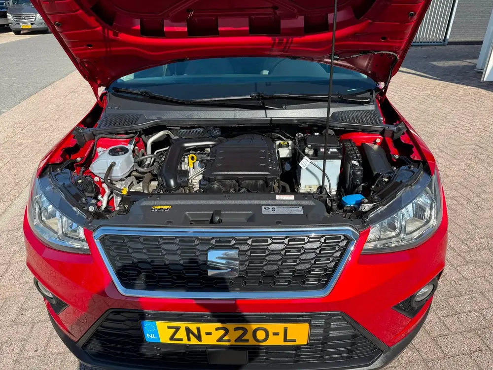 SEAT Arona 1.0 TSI Style Business Intense uit 2019, foto 13