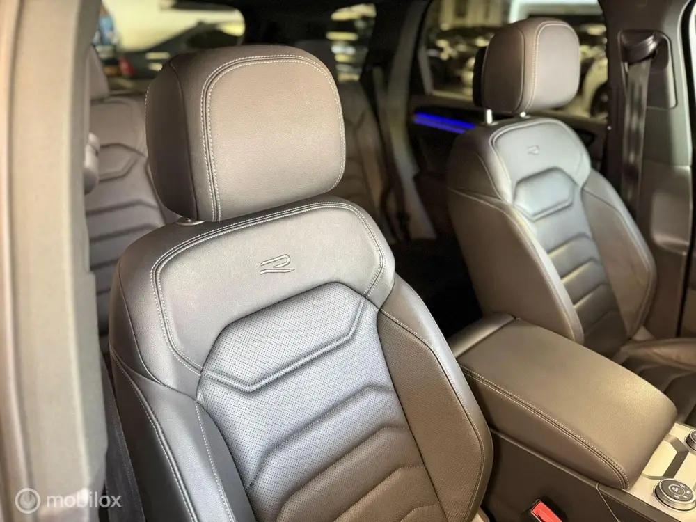 Volkswagen Touareg 3.0 R|Pano|Massage|Hybrid|21"|Pano|Vol uit 2022, foto 5