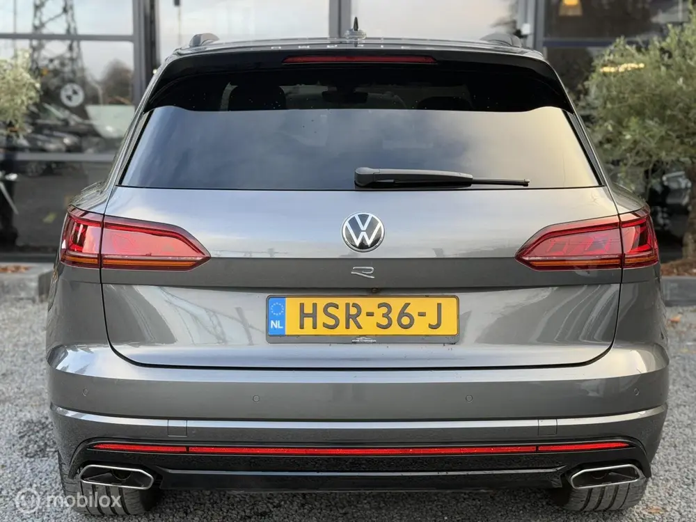 Volkswagen Touareg 3.0 R|Pano|Massage|Hybrid|21"|Pano|Vol uit 2022, foto 6