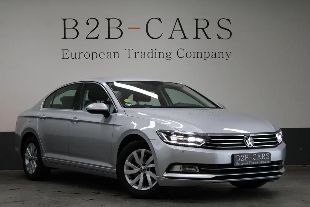 Volkswagen Passat 1.6 TDI Comfortline | LED | Navi | ACC uit 2019