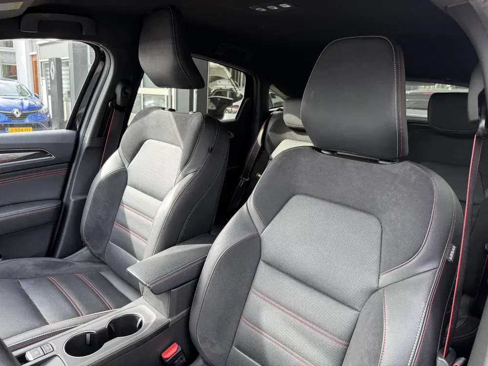 Renault Arkana 1.6 E-Tech Hybrid 145 R.S. Line uit 2022, foto 12