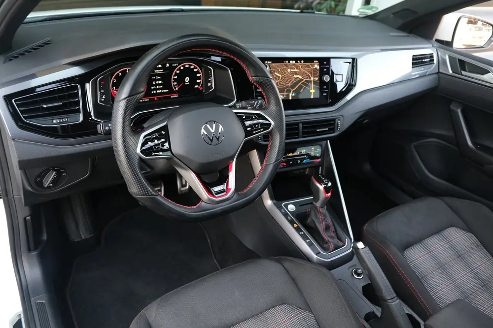 Volkswagen Polo 2.0 TSI GTI 207PK DSG Facelift IQ Led Pano C uit 2022, foto 3