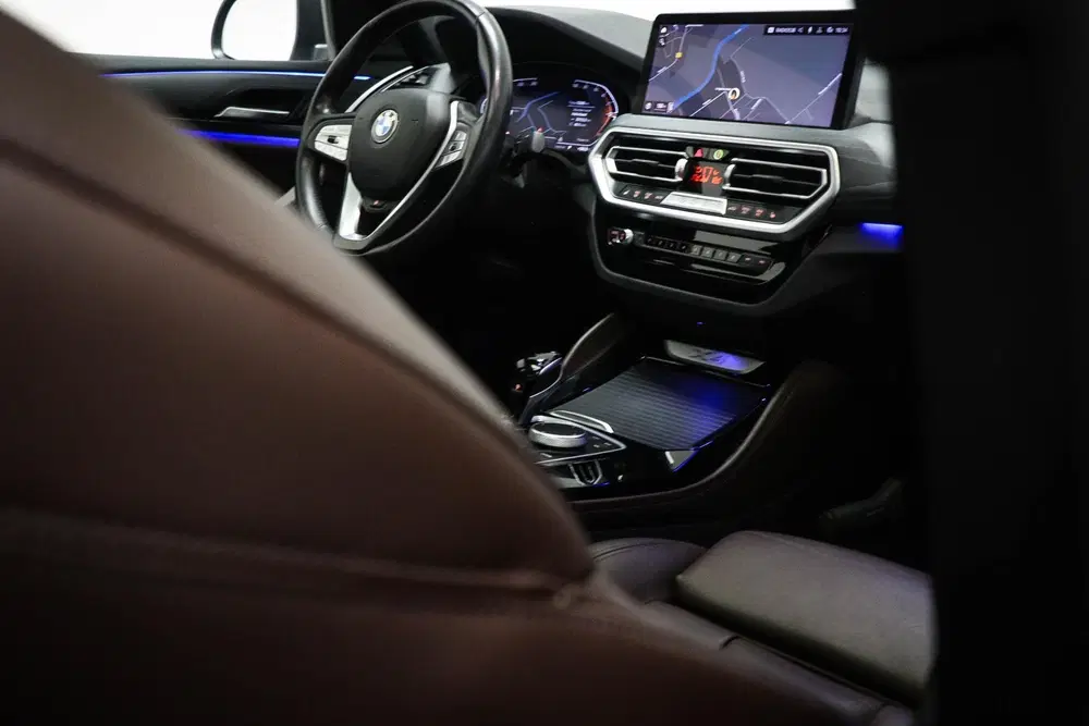 BMW X4 xDrive20i Business Edition Plus uit 2022, foto 15