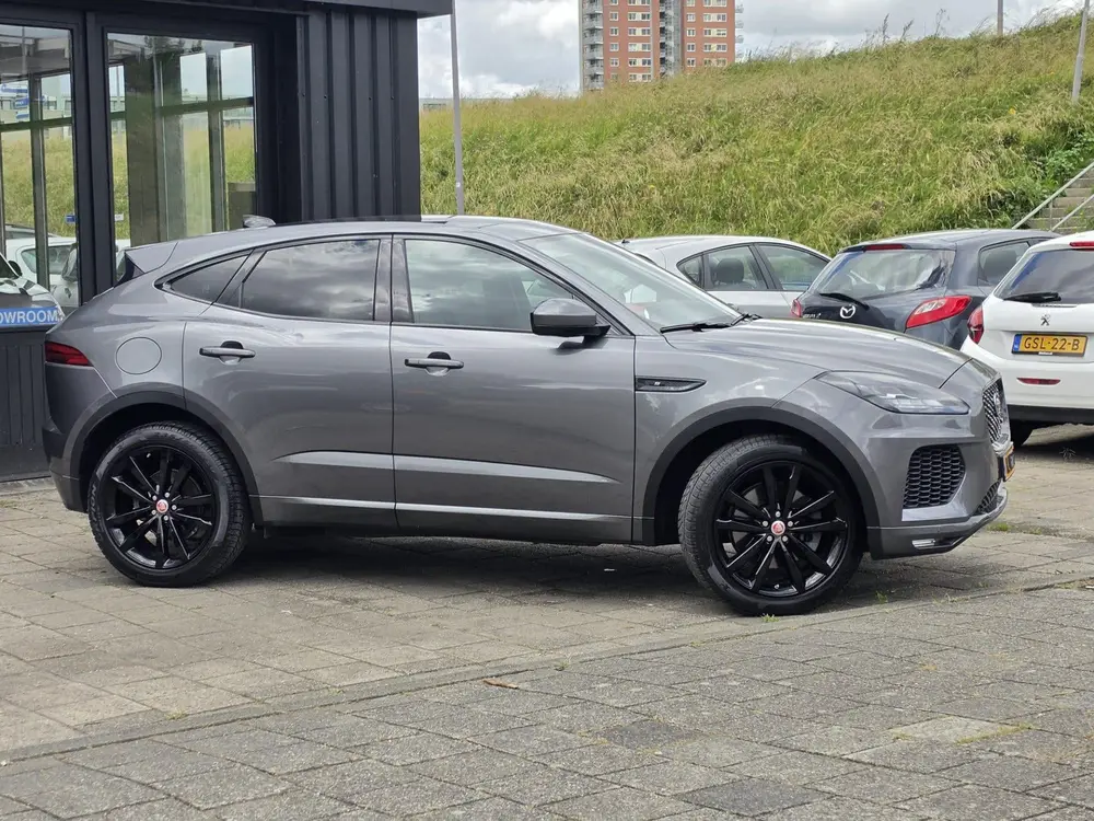 Jaguar E-Pace 2.0 P200 AWD R-Dynamic S uit 2020, foto 2