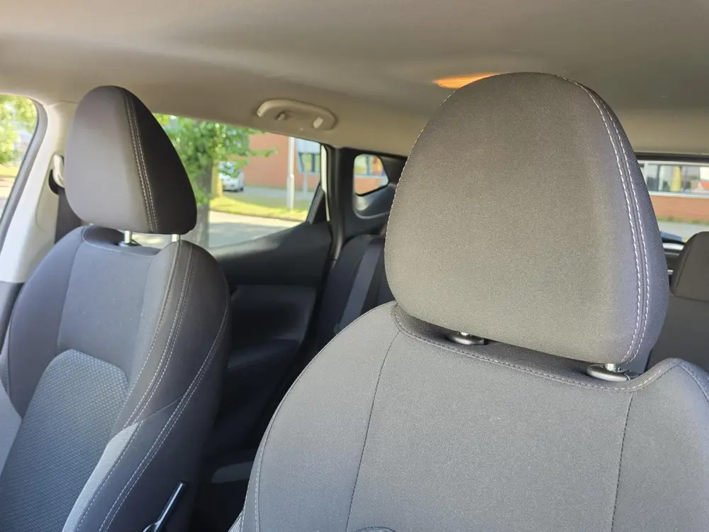 Nissan Qashqai 1.3 DIG-T N-Connecta / Trekhaak / Stoelverwar uit 2019, foto 10