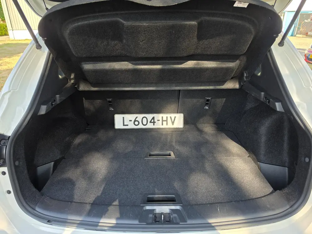 Nissan Qashqai 1.3 DIG-T N-Connecta / Trekhaak / Stoelverwar uit 2019, foto 14