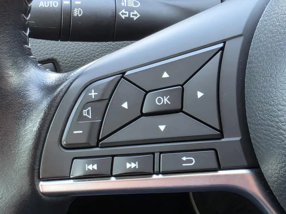 Nissan Qashqai 1.3 DIG-T N-Connecta / Trekhaak / Stoelverwar uit 2019, foto 15