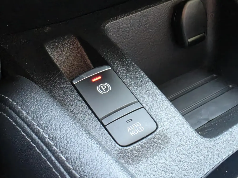 Nissan Qashqai 1.3 DIG-T N-Connecta / Trekhaak / Stoelverwar uit 2019, foto 18