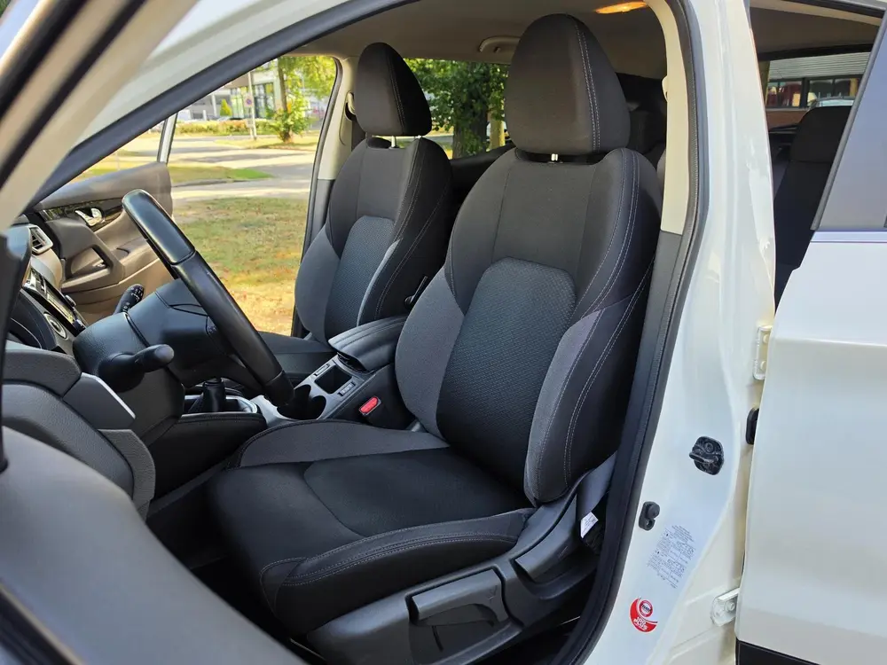 Nissan Qashqai 1.3 DIG-T N-Connecta / Trekhaak / Stoelverwar uit 2019, foto 9