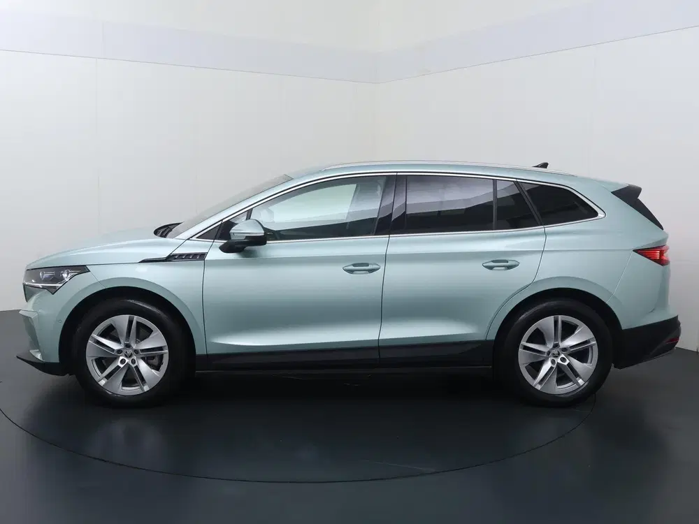 Skoda Enyaq 80 Business Edition uit 2022, foto 2