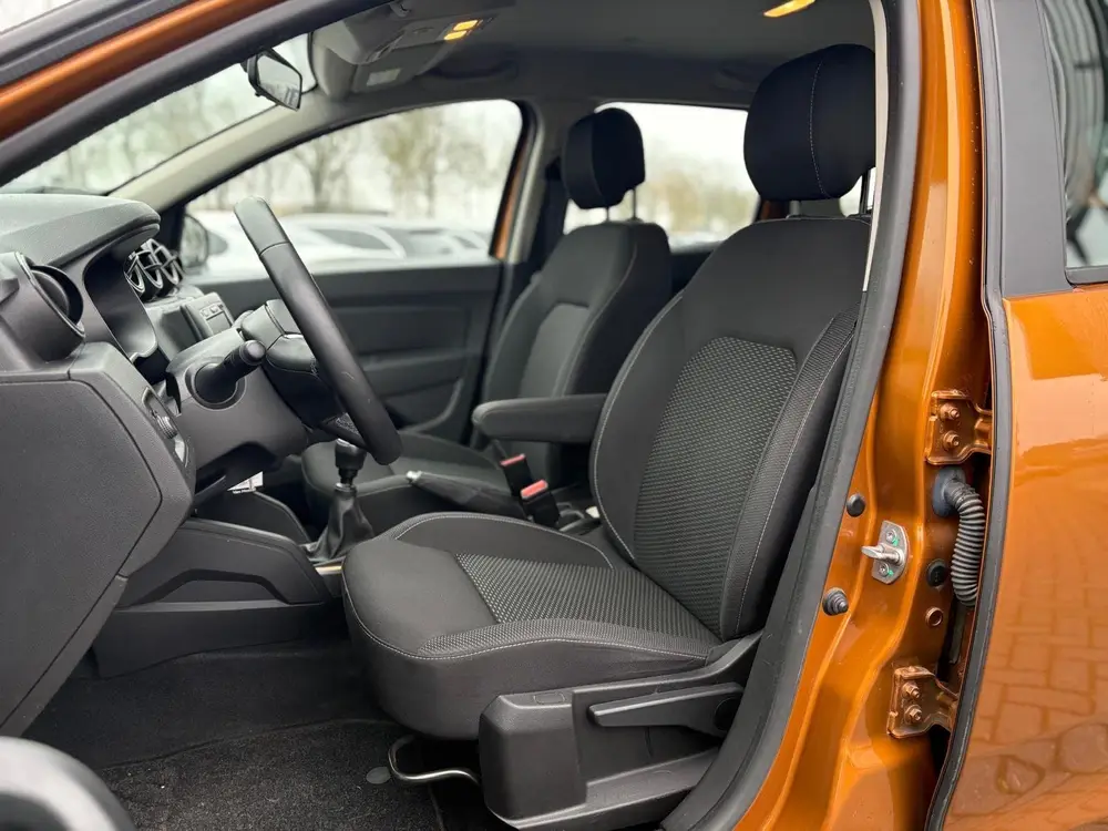 Dacia Duster 1.0 TCe Bi-Fuel Comfort | Trekhaak | Camera | P uit 2021, foto 11