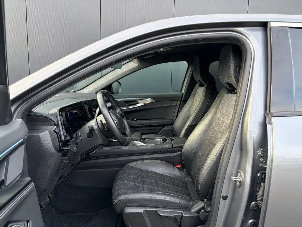 Renault Austral 1.2 E-Tech 200pk LED Leder Camera Carplay uit 2023, foto 16