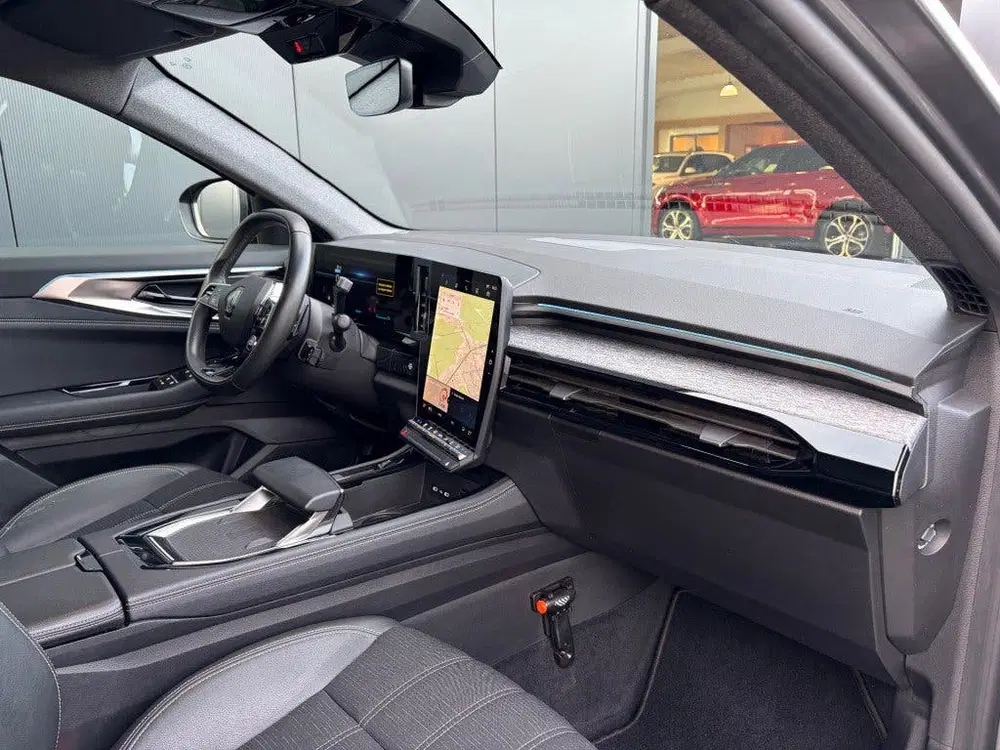 Renault Austral 1.2 E-Tech 200pk LED Leder Camera Carplay uit 2023, foto 5