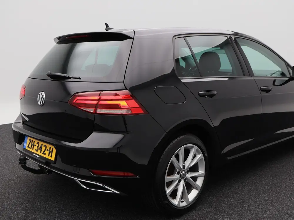Volkswagen Golf 1.0 TSi Highline 115 Pk | Trekhaak | Adaptiv uit 2019, foto 16