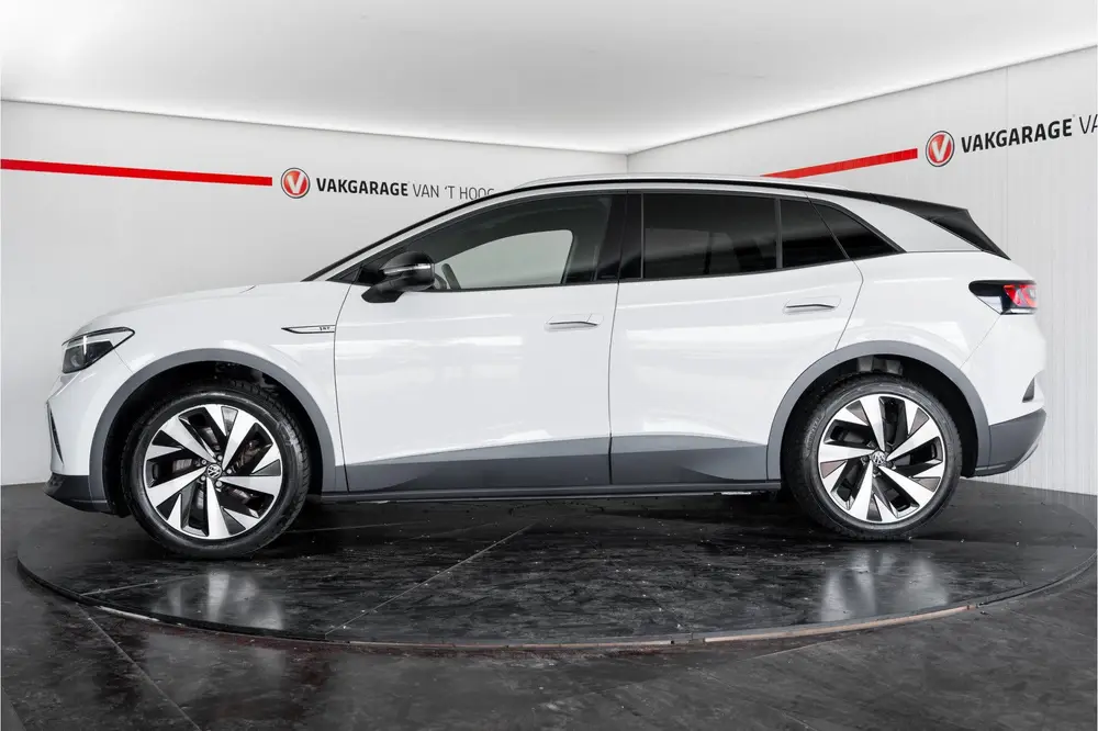 Volkswagen ID.4 First 77 kWh Trekhaak Camera ACC Voorruit ve uit 2021, foto 15