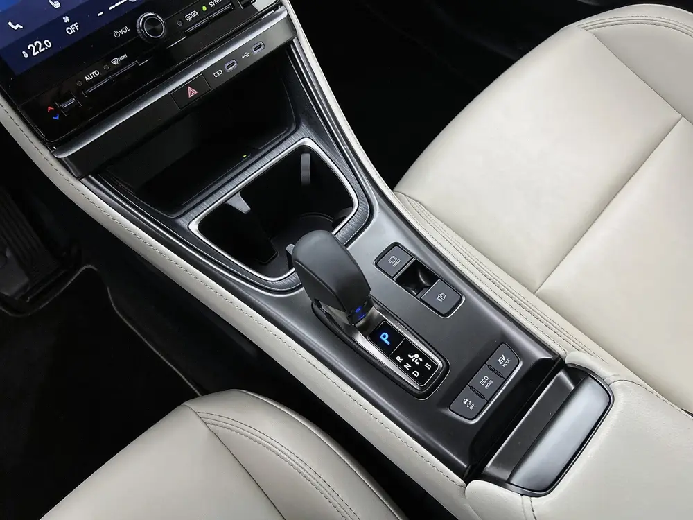 Lexus LBX Elegant 2WD uit 2024, foto 11