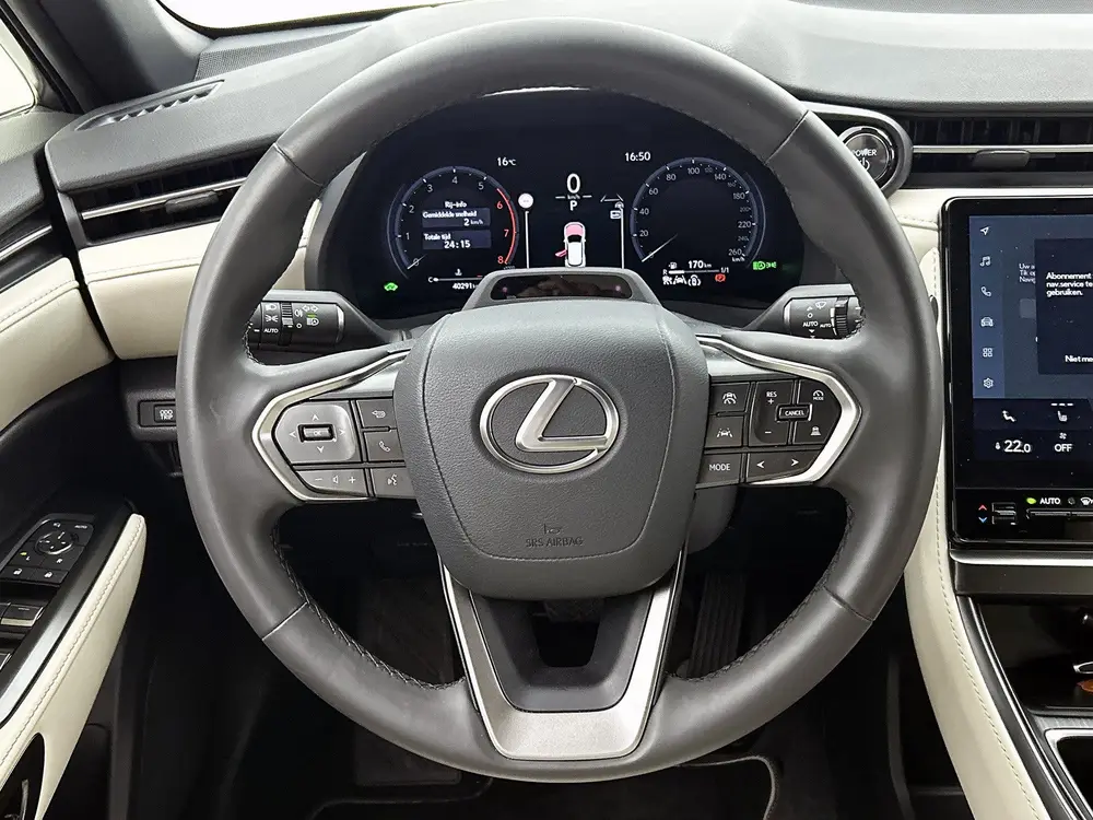 Lexus LBX Elegant 2WD uit 2024, foto 18