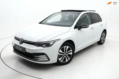 Volkswagen Golf 1.5 TSI Life Energy|Led|Navi|Panodak|Camera| uit 2026