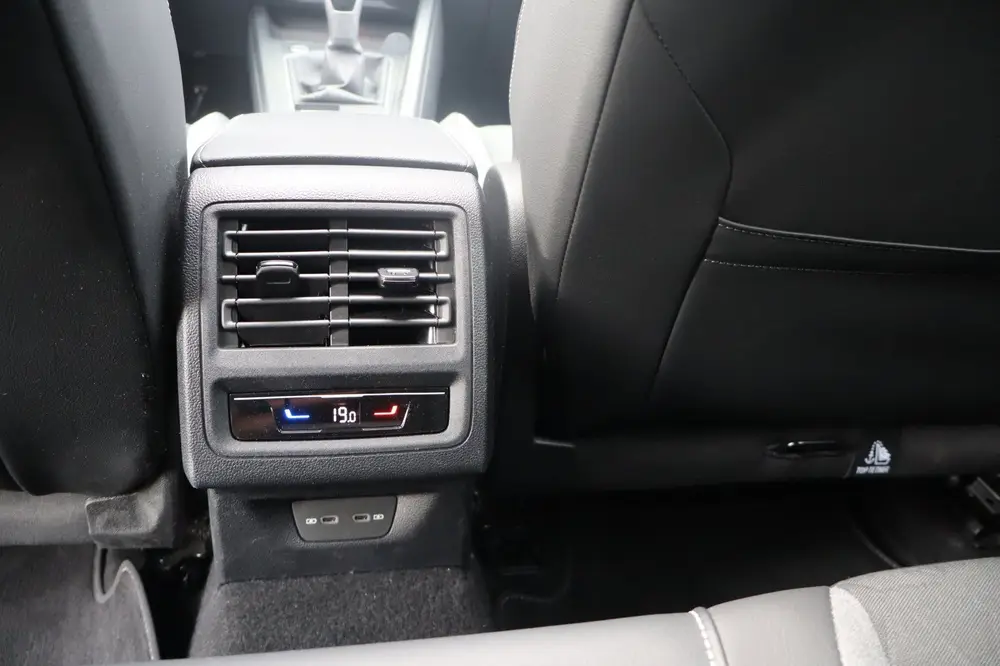 Volkswagen Golf 1.5 TSI Life Energy|Led|Navi|Panodak|Camera| uit 2026, foto 16